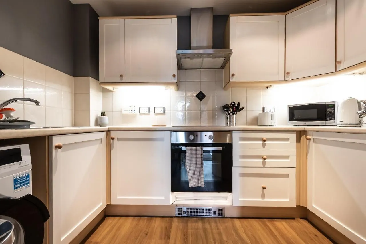 Apartment Spacious 2-Bed, 2-Bath Flat - Central Southampton Location! Großbritannien